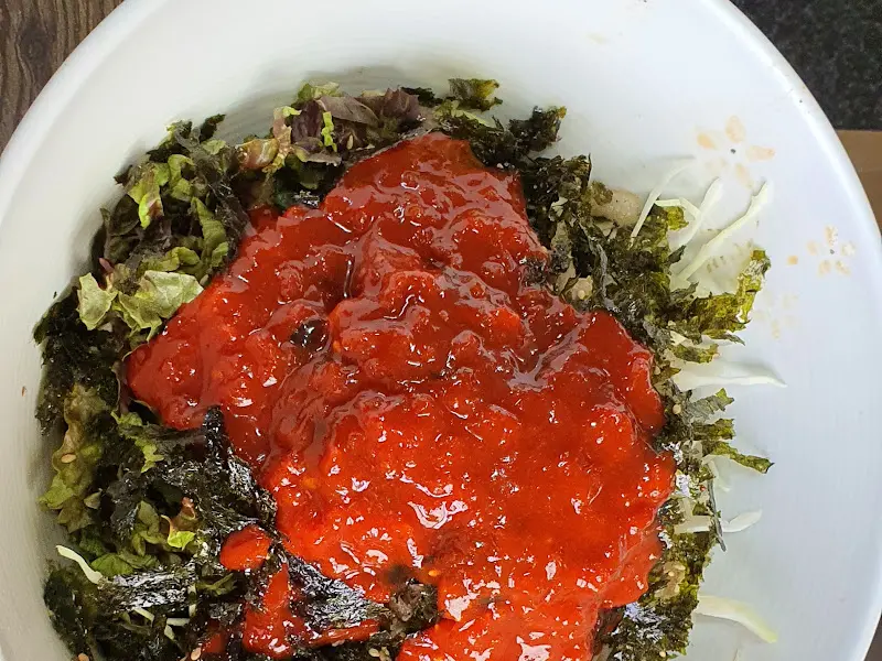 보기만 해도 군침이 도는 육회비빔밥