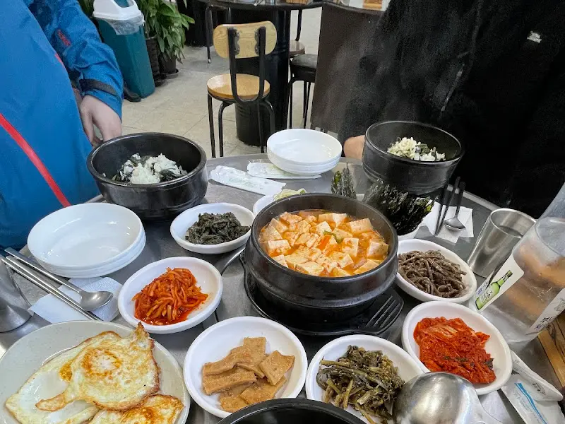 푸짐한 곤드레밥 정식 한 상 차림