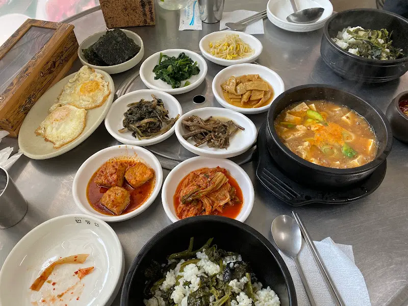 곤드레밥과 된장찌개의 조화