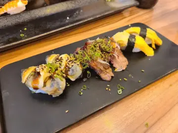 별빛처럼 쏟아지는 맛, 나주 빛가람동에서 만난 초밥 맛집의 황홀경