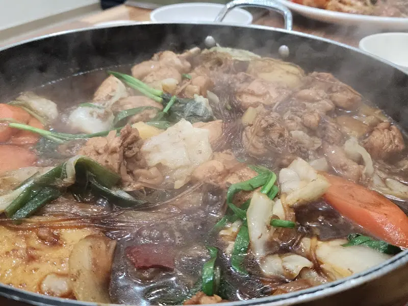 보글보글 끓는 찜닭