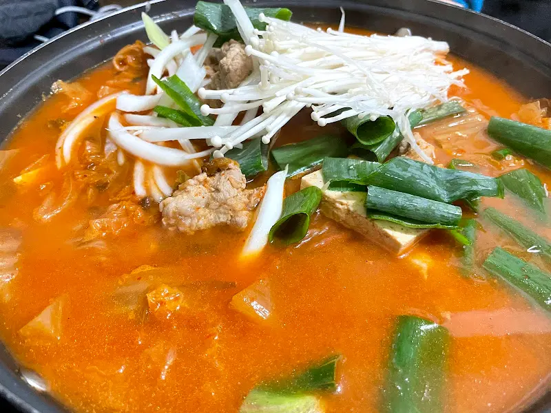 갈비 김치찌개