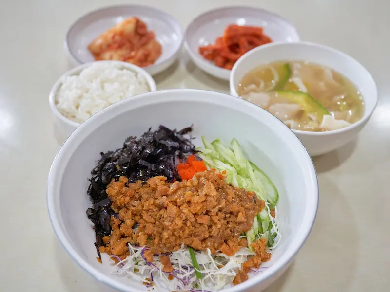 성게비빔밥과 칼제비