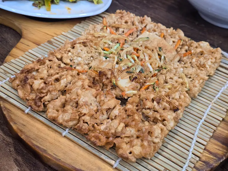 겉바속촉 도토리전