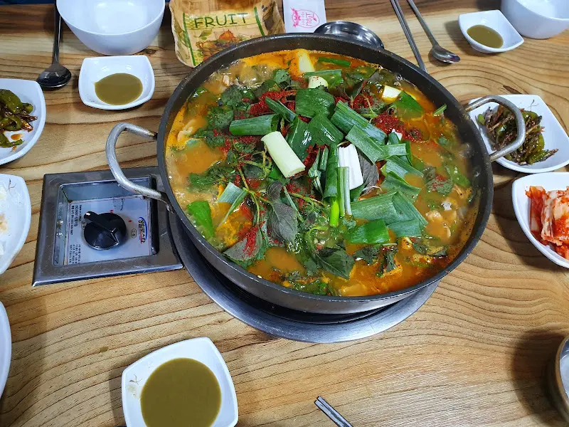 메기 매운탕의 화려한 비주얼