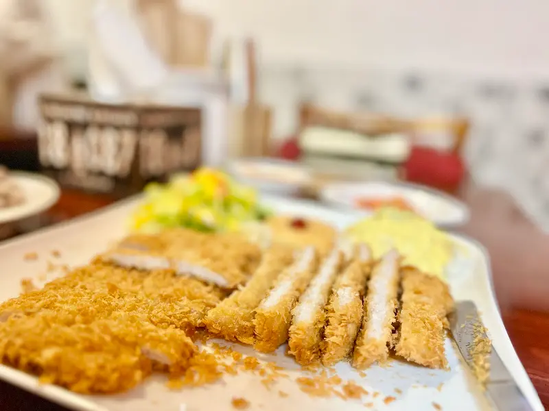 깔끔하게 비워진 접시