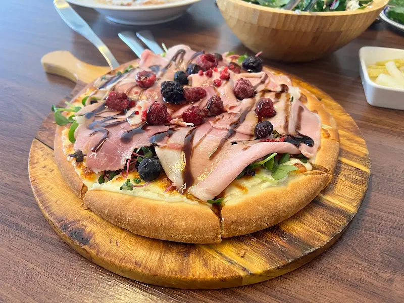 베리 올라간 피자