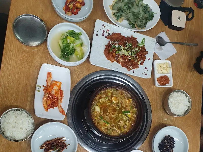 청국장 정식 한 상 차림