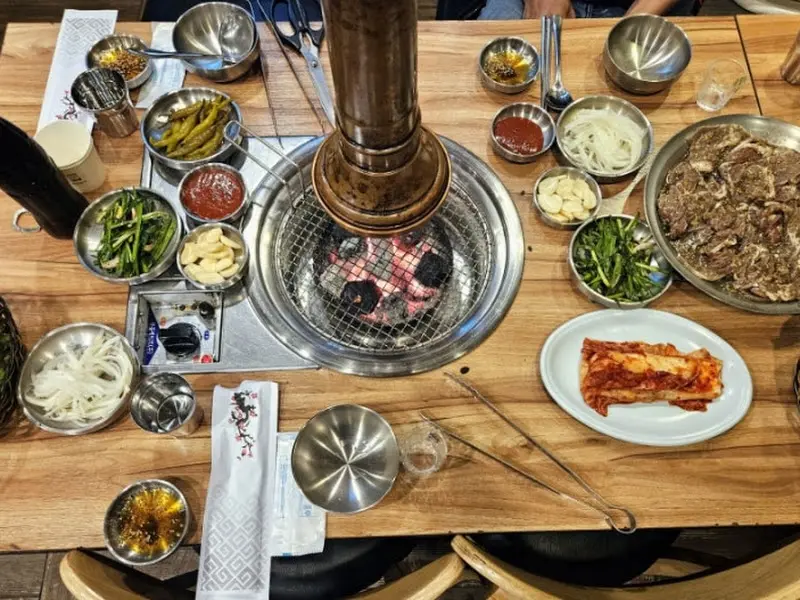 형제불고기 테이블 세팅