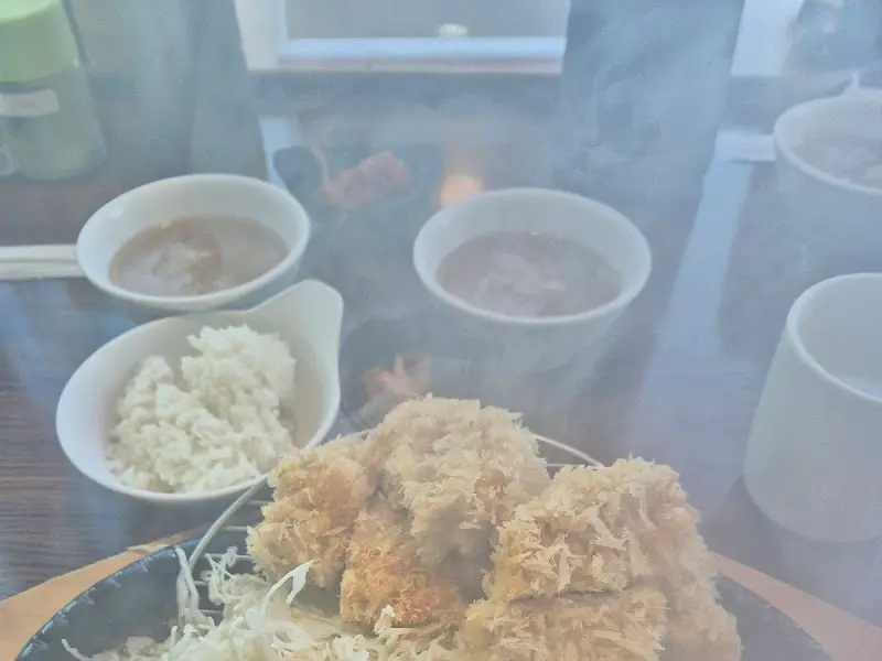 뜨거운 철판 위에서 지글거리는 철판마늘등심