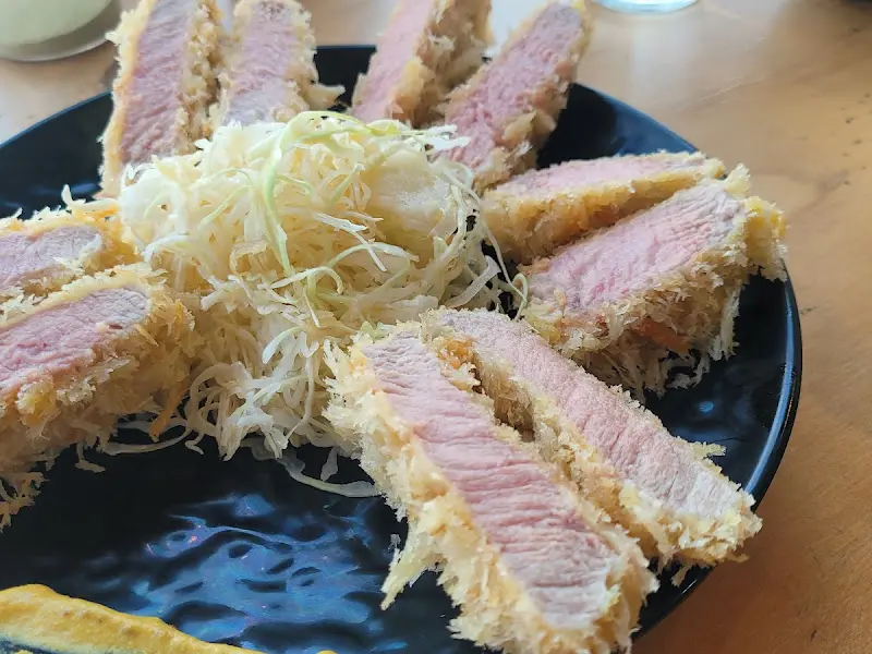 입에서 살살 녹는 안심 돈가스