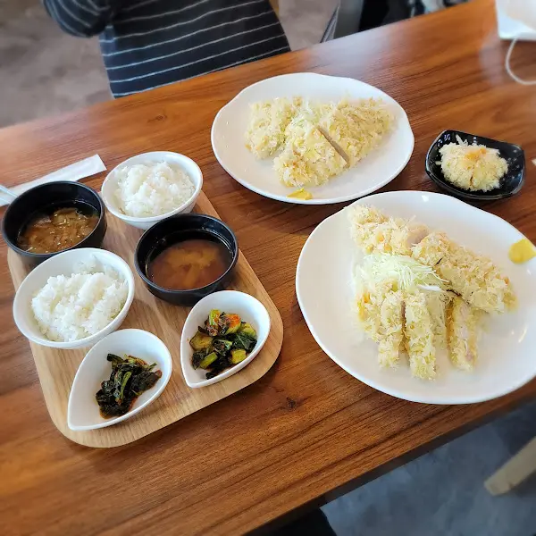 깔끔한 한 상 차림