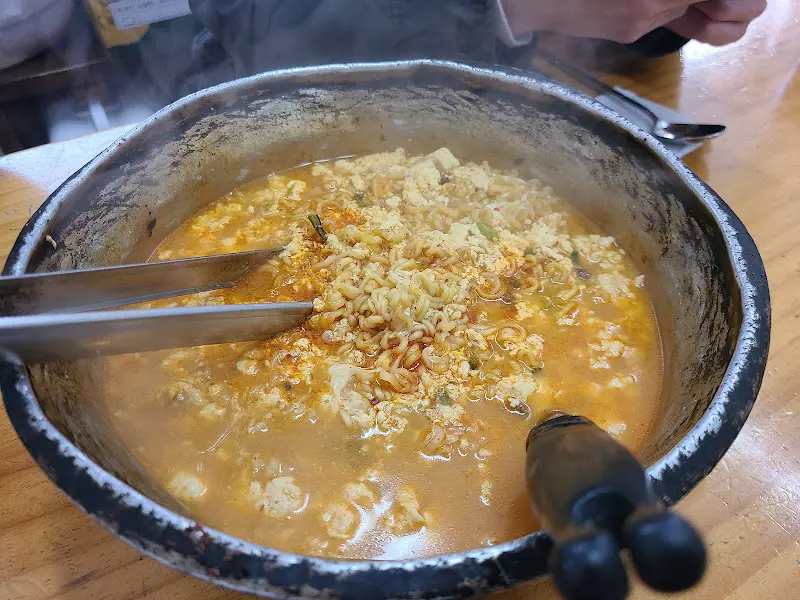 푸짐한 순두부 라면