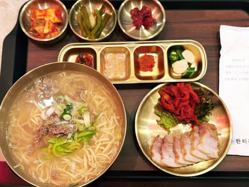 보기만 해도 시원한 안동국시