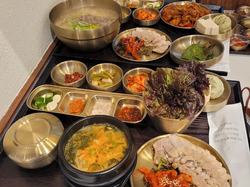 푸짐한 한 상 차림