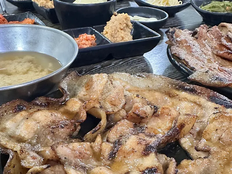 불판 위의 돼지불고기