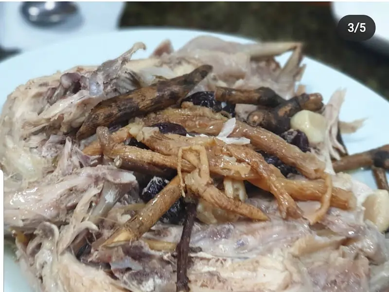 야들야들한 백숙의 자태