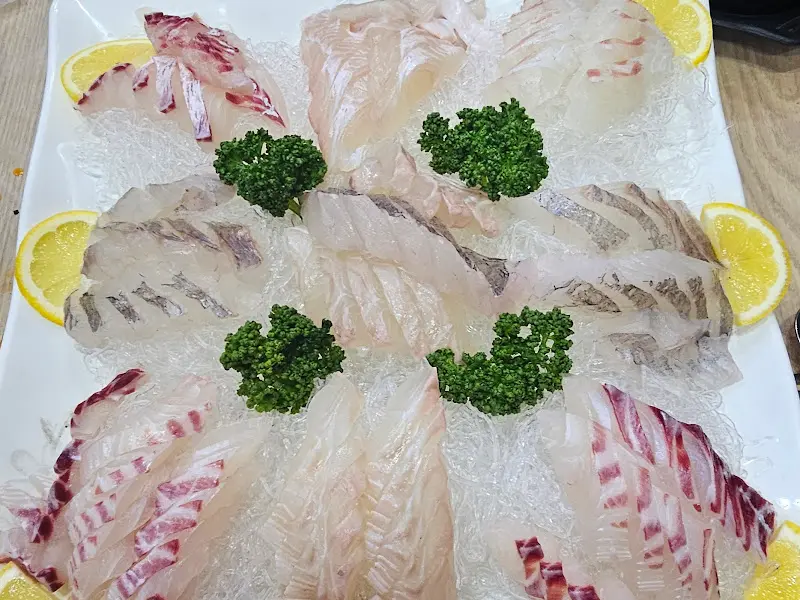 다양한 종류의 신선한 모듬회