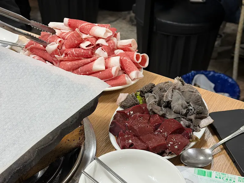 차돌박이와 육회