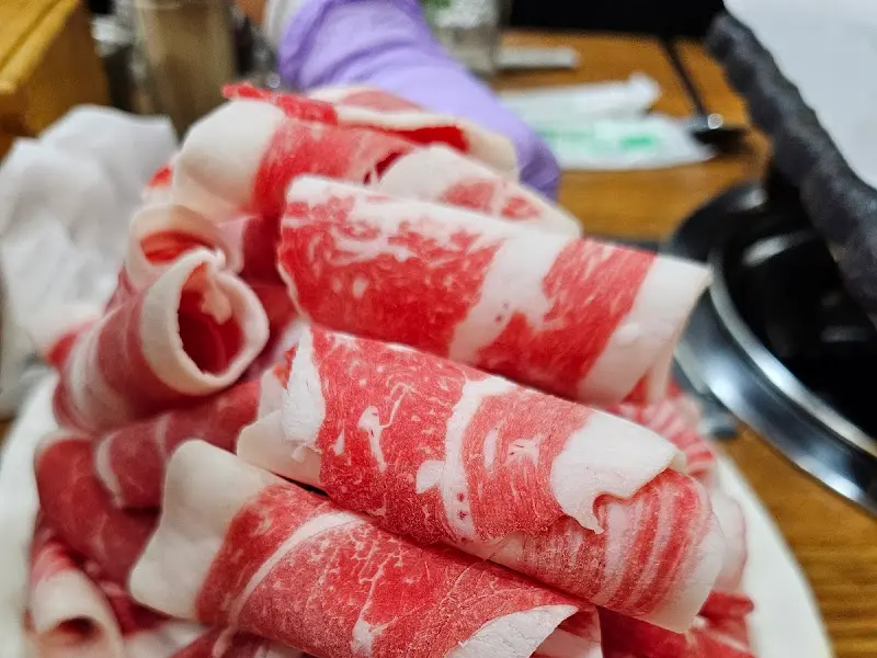 푸짐한 차돌박이