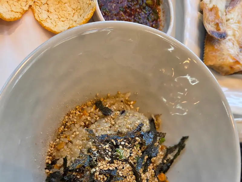 돌애 홍합밥 전체 상차림