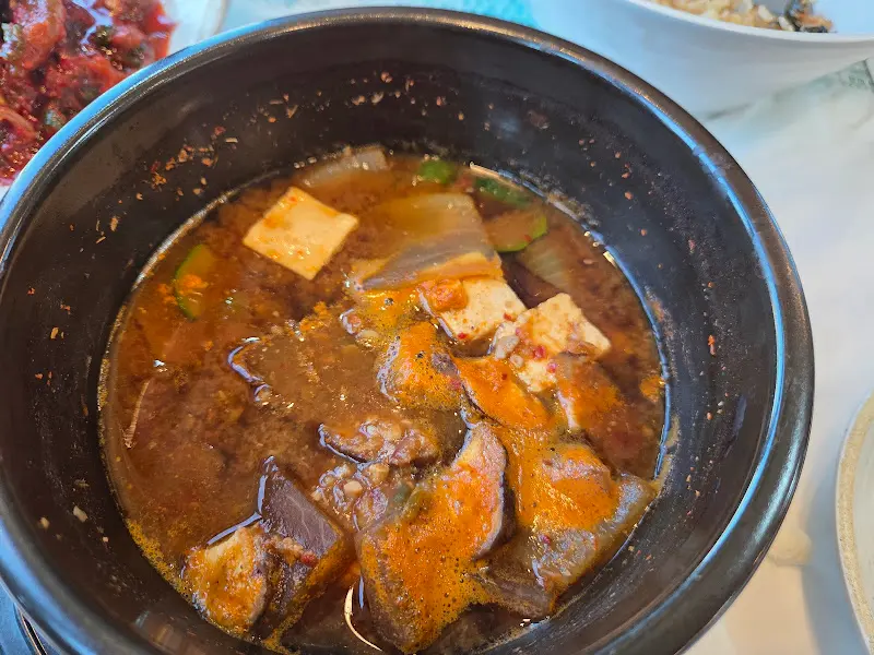 돌애 홍합밥 된장찌개