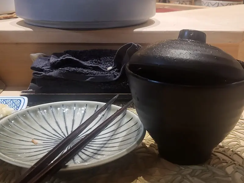 고소한 냄새가 코를 찌르는 고등어 솥밥