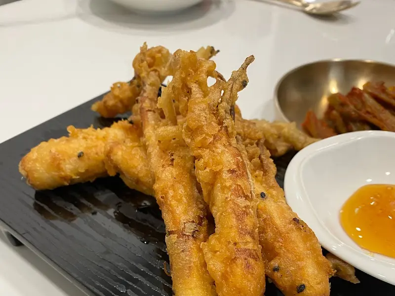 황금빛 인삼 튀김