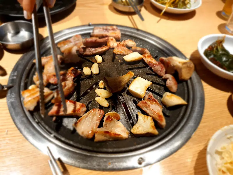 돼지 생갈비