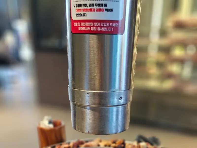 고기 연기를 빨아들이는 환풍기