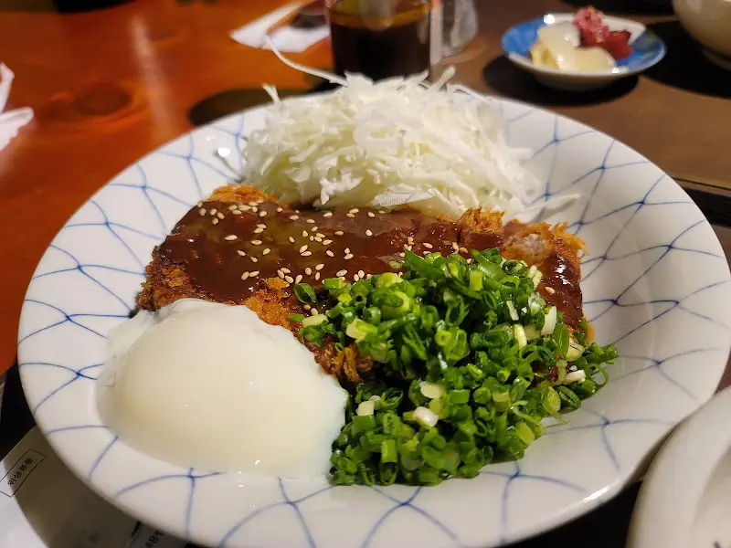 촉촉한 돈가스 정식