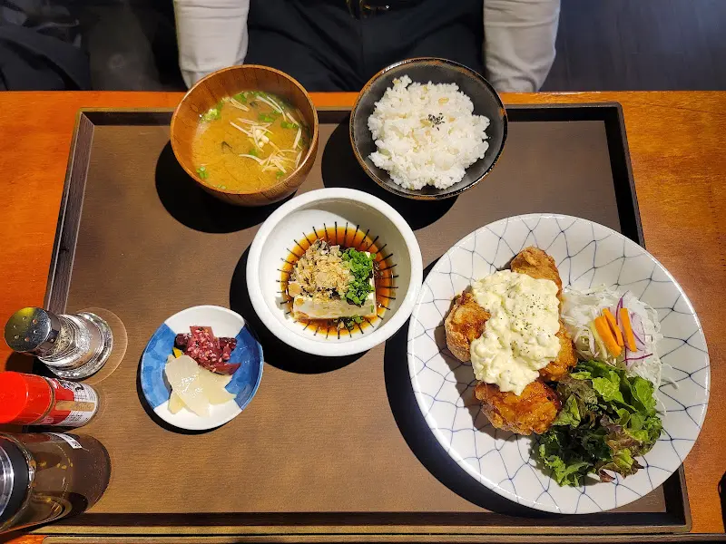 정갈하게 차려진 일본 가정식