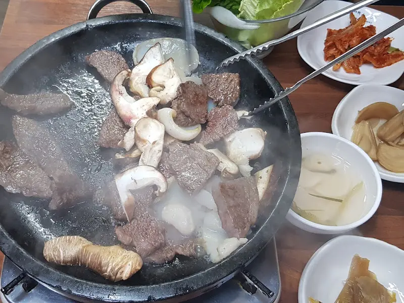 장흥삼합 구워지는 모습