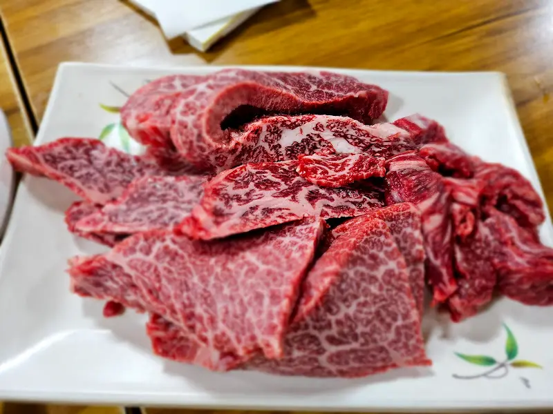 육즙 가득한 한우