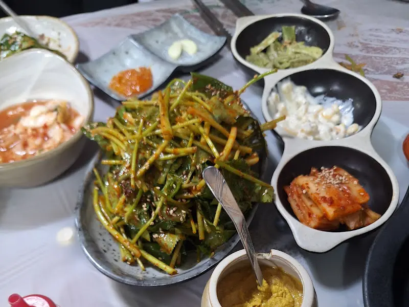 정갈하게 차려진 반찬