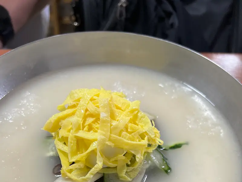 정성담 사골냉면 근접샷