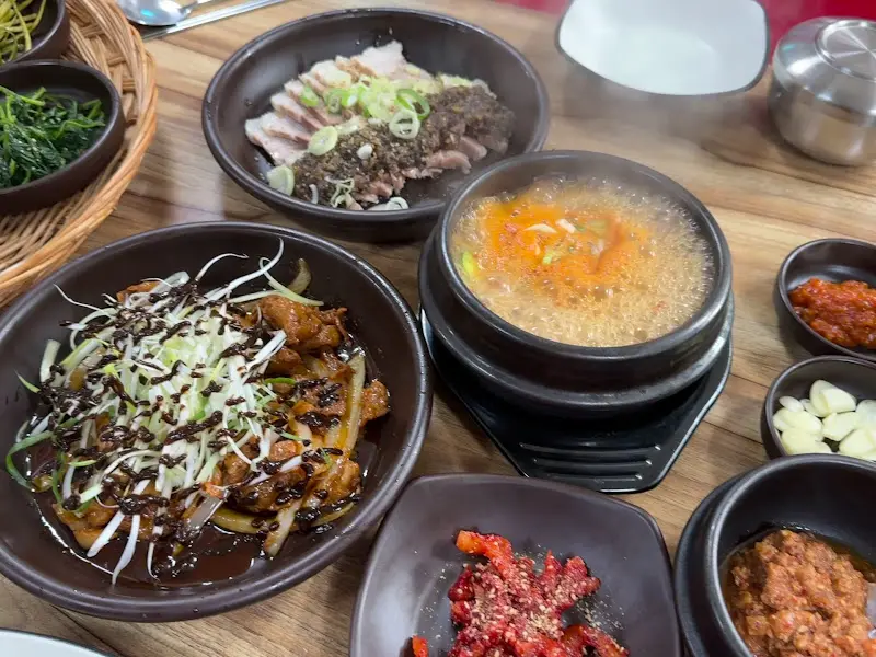 흑마늘 쌈밥 풀샷