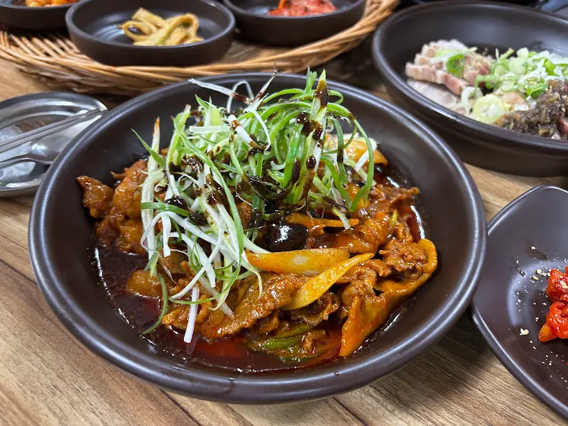 흑마늘 제육볶음