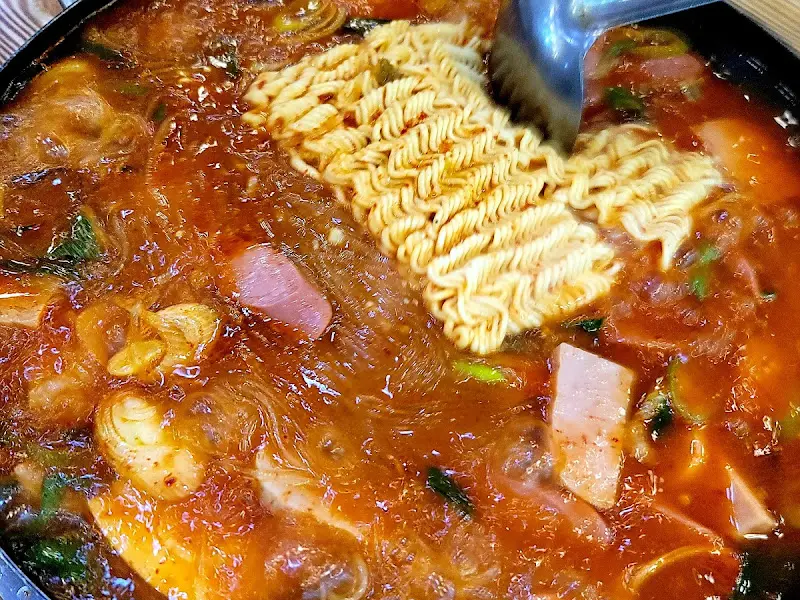 혼자 즐기는 부대찌개