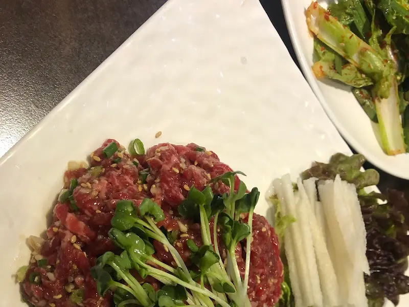 육사시미 한 접시