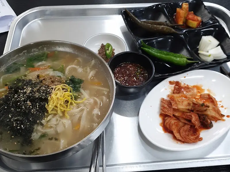 세교손칼국수 한상차림
