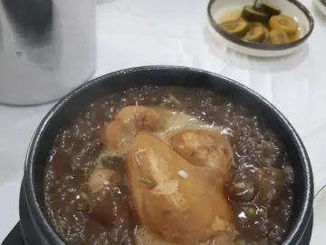 정겨운 마을의 숨은 보석, 풍미 가득한 삼계탕으로 몸보신하는 맛집 기행