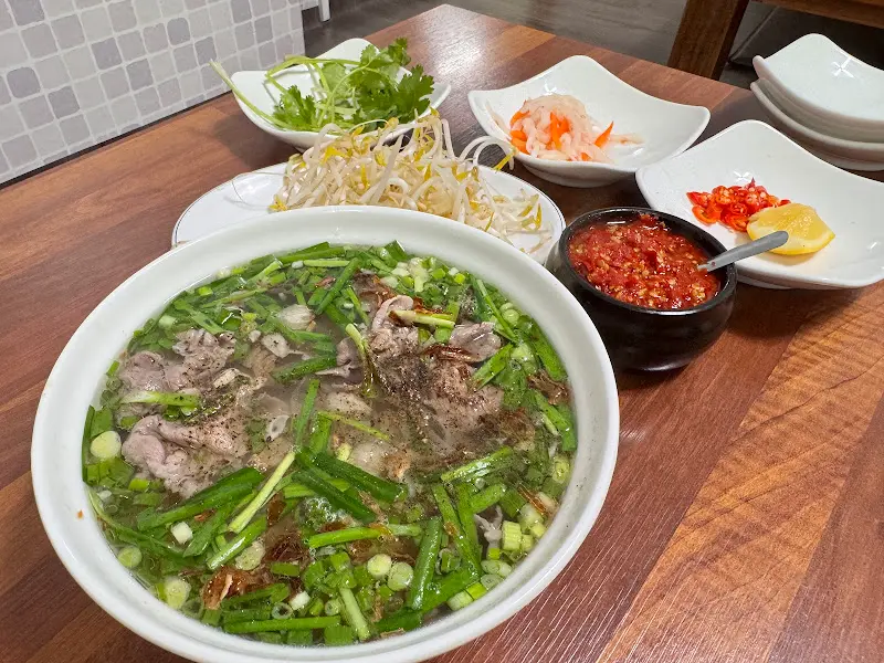 후띠에우 쌀국수 한상차림