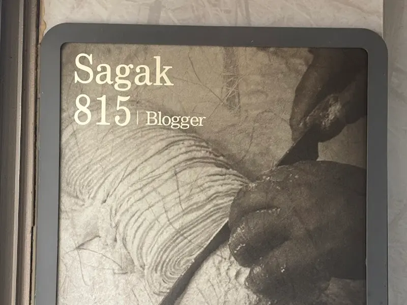 벽에 붙은 블로거 스토리