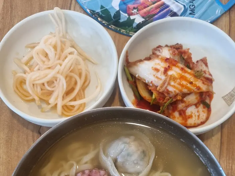 만두칼국수