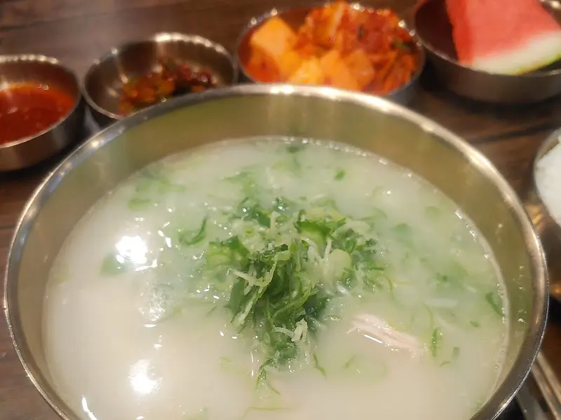 닭곰탕과 반찬