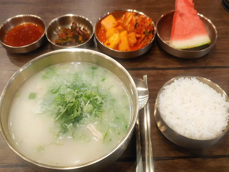 닭곰탕 전체 상차림