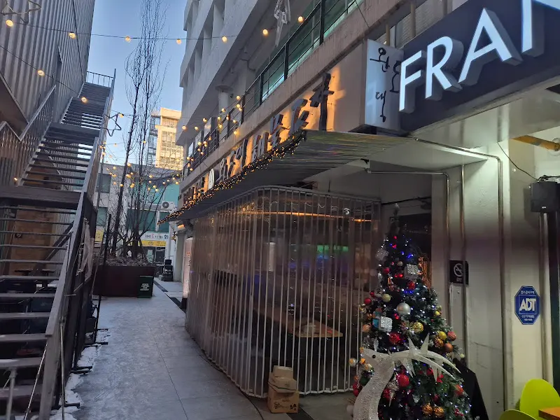 완도댁 포차 야외 테이블