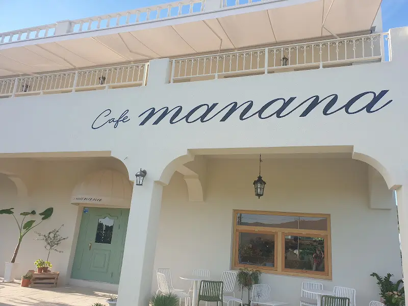 카페 내부 장식