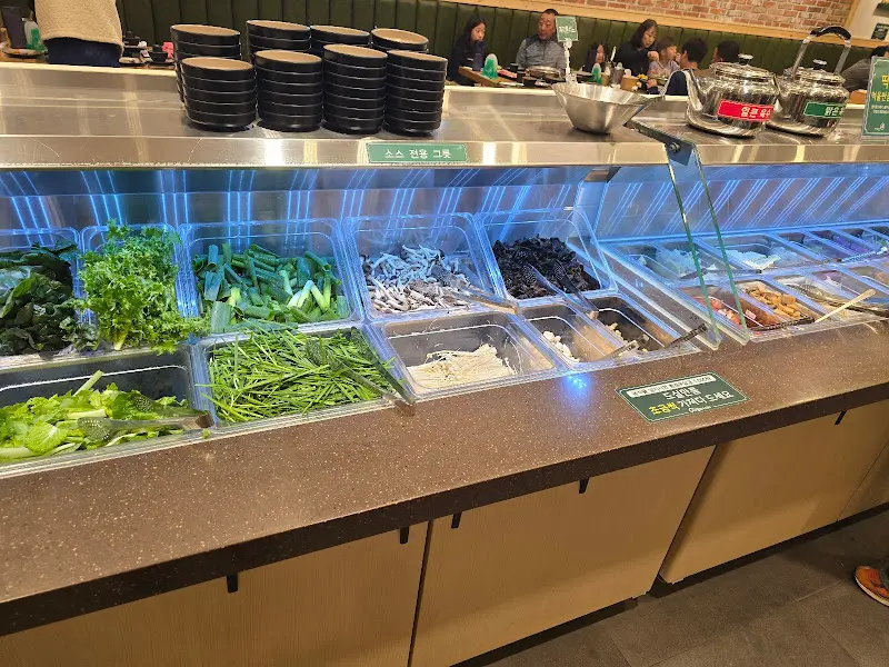 미니언식탁 샐러드바